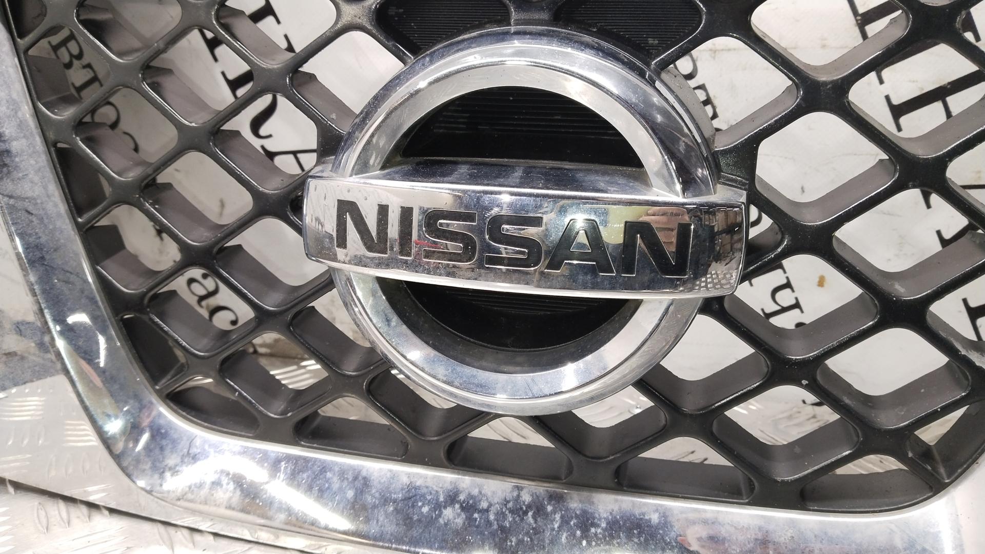 Решетка радиатора Nissan Navara (D22) купить в России